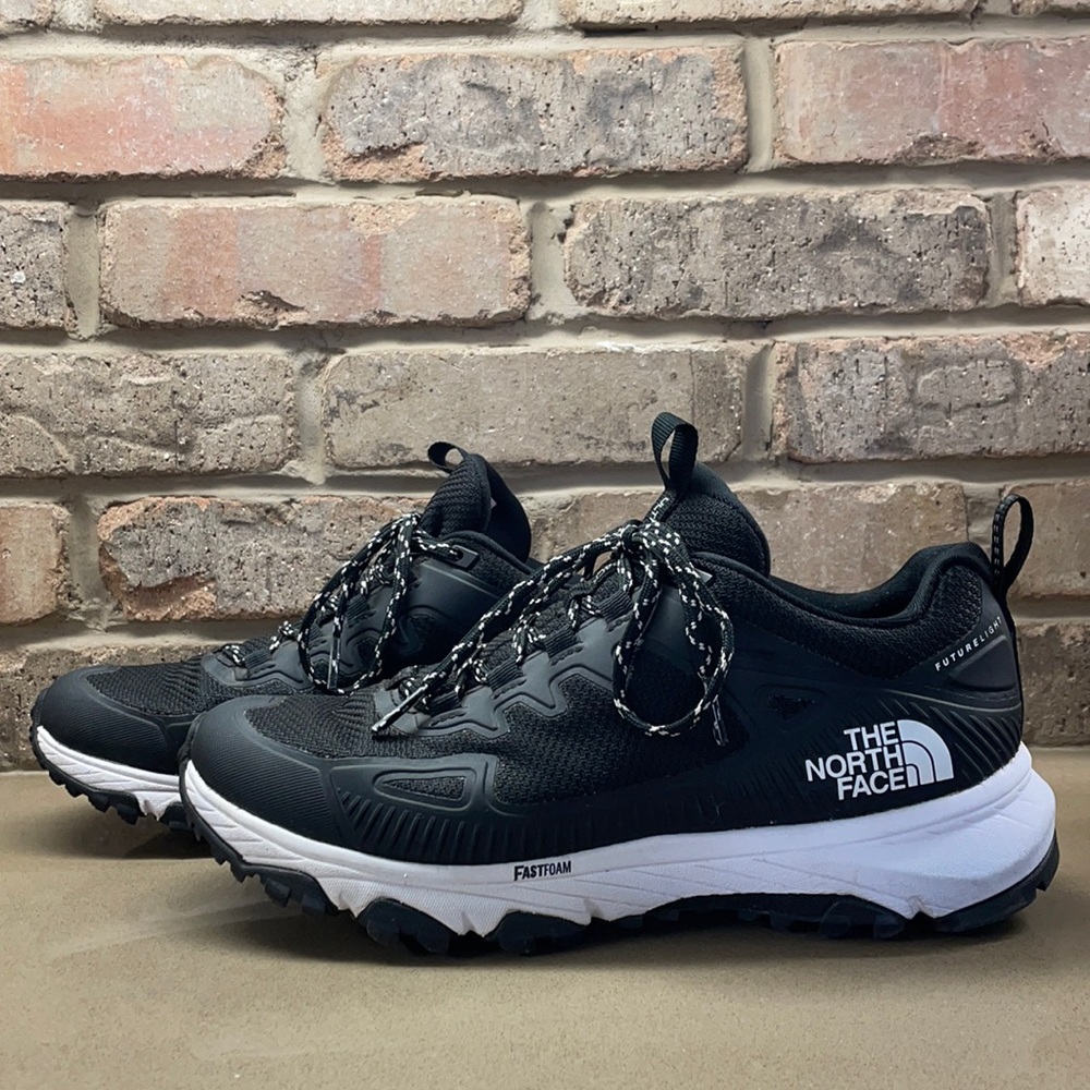 The North Face Women’s Ultra Fastpack IV 8.5W B&W